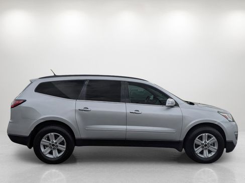 Used 2014 Chevrolet Traverse LT image 4