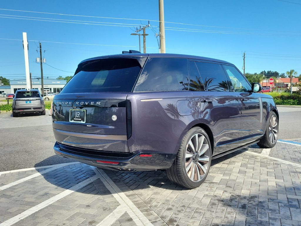 New 2026 Land Rover Range Rover SV AWD/4WD image 5