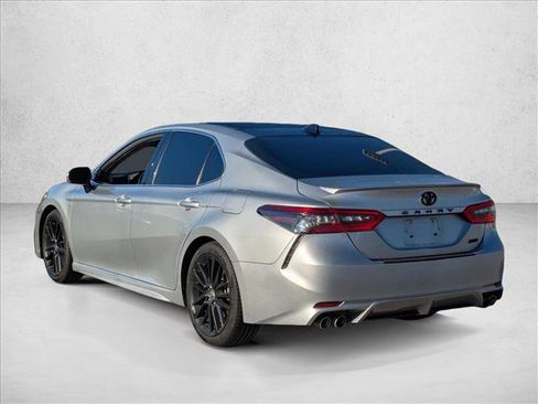 Used 2022 Toyota Camry XSE image 7