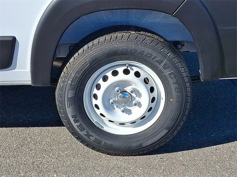 Used 2024 RAM ProMaster 2500 w/ Safety Group image 26