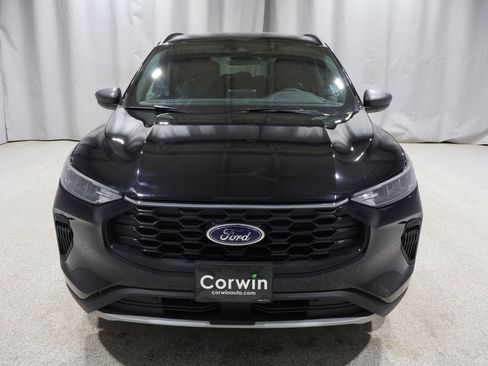 Used 2025 Ford Escape ST-Line AWD/4WD image 6
