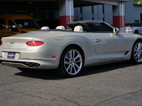 Used 2021 Bentley Continental GT V8 AWD/4WD image 8