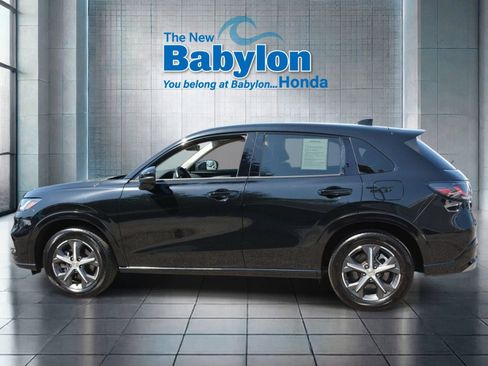 Used 2025 Honda HR-V EX-L image 2