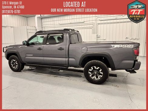 Used 2019 Toyota Tacoma TRD Off-Road w/ TRD Premium Off Road Package AWD/4WD image 11