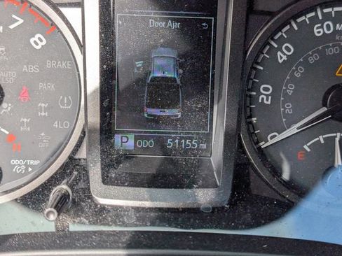 Used 2023 Toyota Tacoma TRD Sport w/ Technology Package image 11