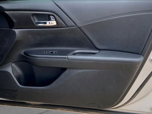 Used 2013 Honda Accord EX-L image 20