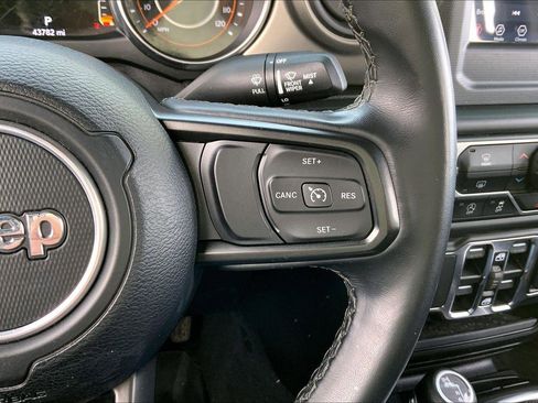 Used 2021 Jeep Gladiator Sport image 17