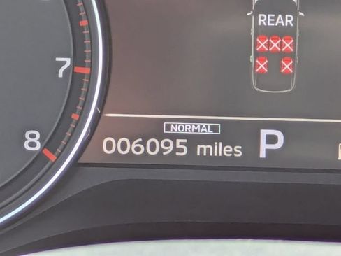 Used 2025 Mitsubishi Outlander ES FWD image 29