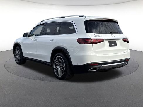Used 2024 Mercedes-Benz GLS 450 4MATIC image 3