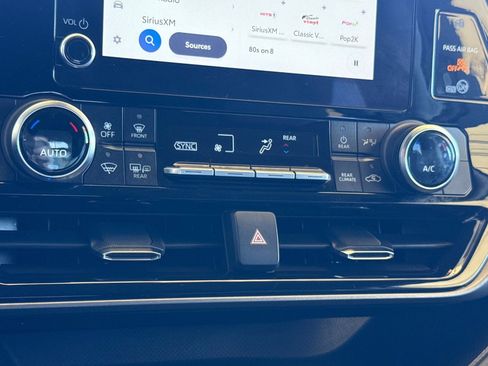 Certified 2024 Toyota Highlander LE image 24