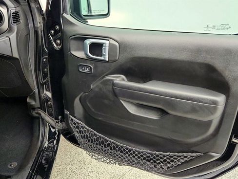 Used 2022 Jeep Wrangler Unlimited Sport AWD/4WD image 25