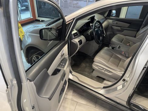 Used 2011 Honda Odyssey EX-L image 22