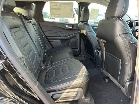 New 2024 Ford Escape SE w/ PHEV Premium Package FWD image 12
