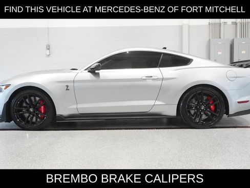 Used 2021 Ford Mustang Shelby GT500 w/ Technology Package RWD image 3