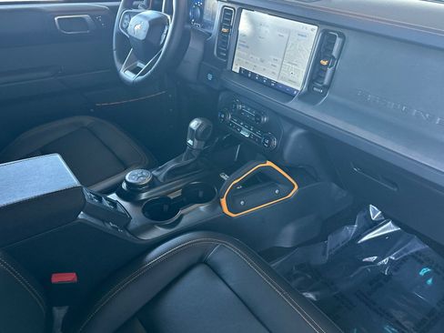 Used 2024 Ford Bronco Badlands AWD/4WD image 15