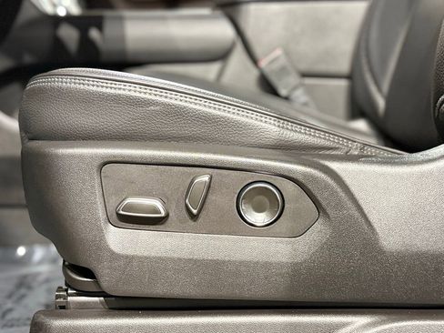 Used 2022 GMC Yukon Denali w/ Denali Ultimate Package image 49