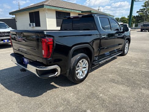Used 2019 GMC Sierra 1500 SLT w/ SLT Premium Plus Package image 8