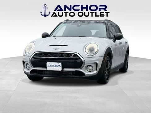 Used 2019 MINI Cooper Clubman S w/ Storage Package image 4