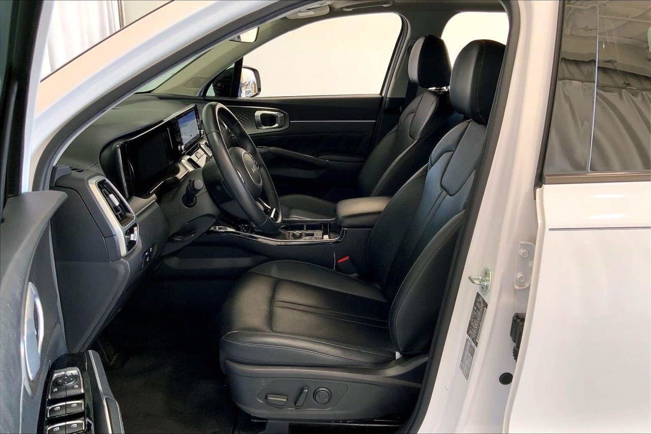 Used 2022 Kia Sorento SX AWD/4WD image 15
