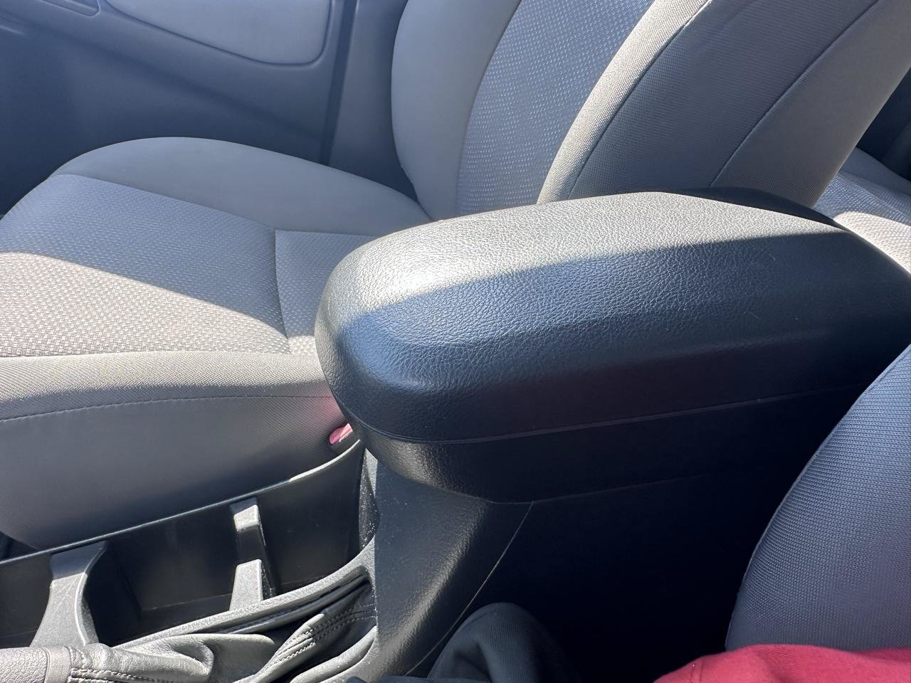Used 2010 Toyota Matrix w/ PWR Pkg FWD image 30