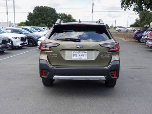 Used 2022 Subaru Outback Touring XT AWD/4WD image 7