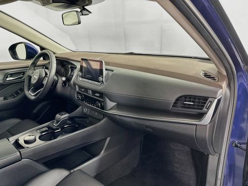 Certified 2023 Nissan Rogue SV w/ SV Premium B Package AWD/4WD image 39