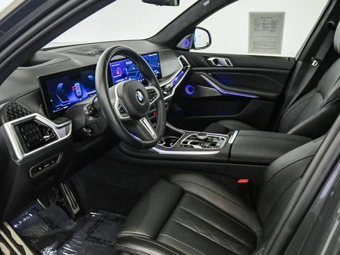 Used 2024 BMW X7 M60i w/ Climate Comfort Package AWD/4WD image 24