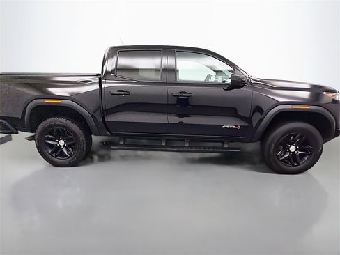 Used 2024 GMC Canyon AT4 image 8