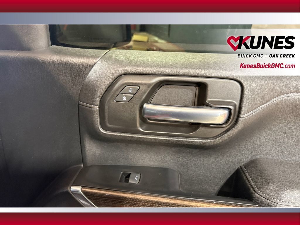 Used 2020 Chevrolet Silverado 1500 RST AWD/4WD image 37
