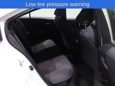 Used 2024 Toyota Corolla SE w/ Convenience Package image 6