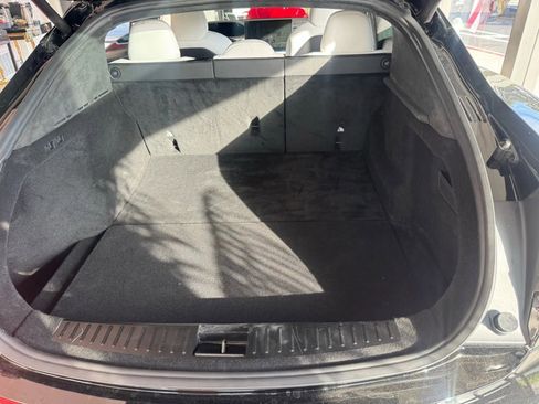 Used 2022 Tesla Model S image 38