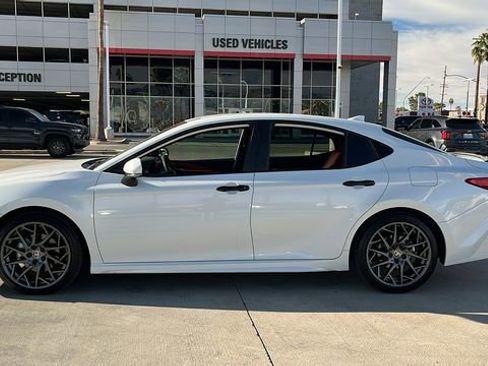 Used 2025 Toyota Camry XSE image 3