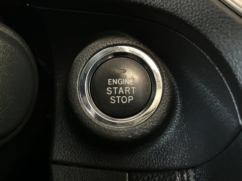Used 2021 Subaru Forester Premium AWD/4WD image 23