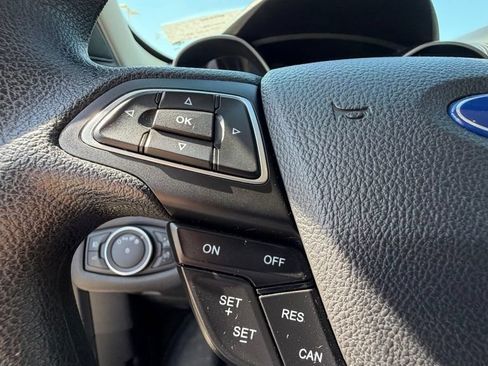 Used 2019 Ford Escape SE FWD image 15