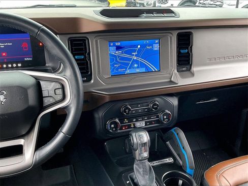Used 2023 Ford Bronco Outer Banks image 17