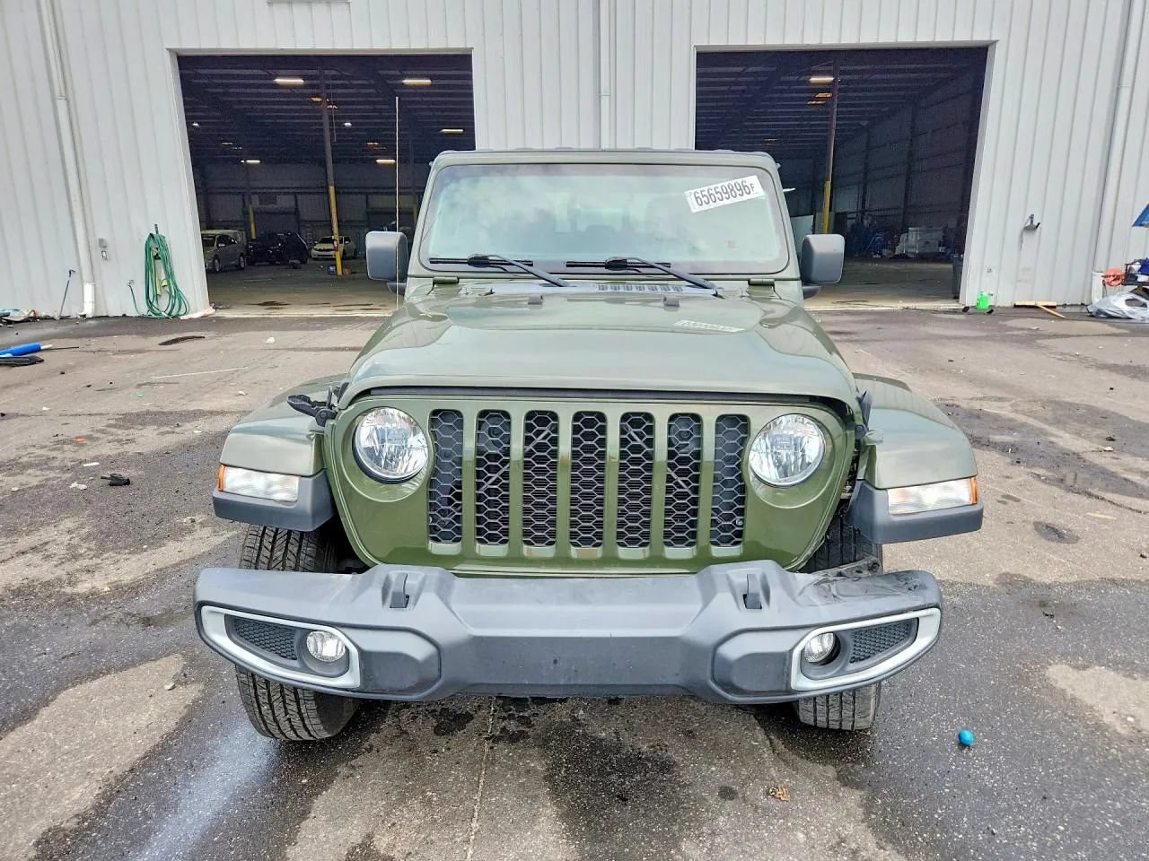 Used 2023 Jeep Gladiator Sport AWD/4WD image 5