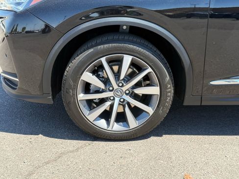 Used 2025 Acura MDX SH-AWD w/ Technology Package image 9