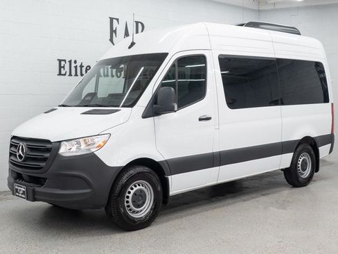 Used 2025 Mercedes-Benz Sprinter 2500 image 30