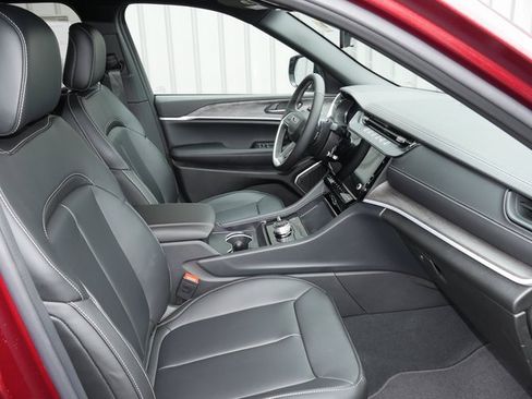 New 2026 Jeep Grand Cherokee Limited image 22