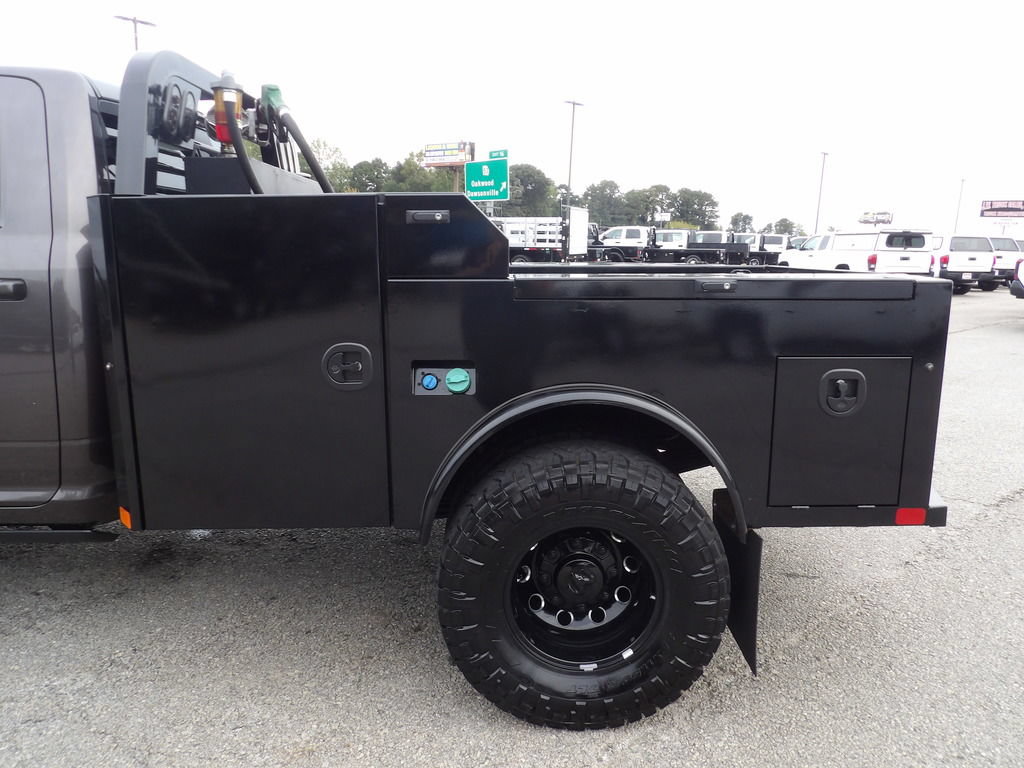 Used 2025 RAM 3500 Laramie AWD/4WD image 46