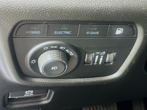 Used 2022 Jeep Grand Cherokee Limited 4xe w/ Luxury Tech Group II image 17