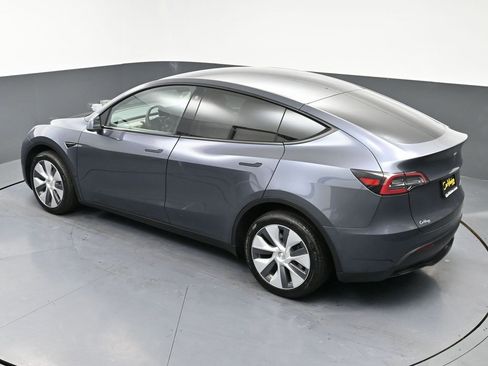 Used 2023 Tesla Model Y Long Range image 51