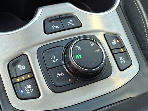 Used 2020 GMC Terrain Denali w/ Denali Premium Package image 26