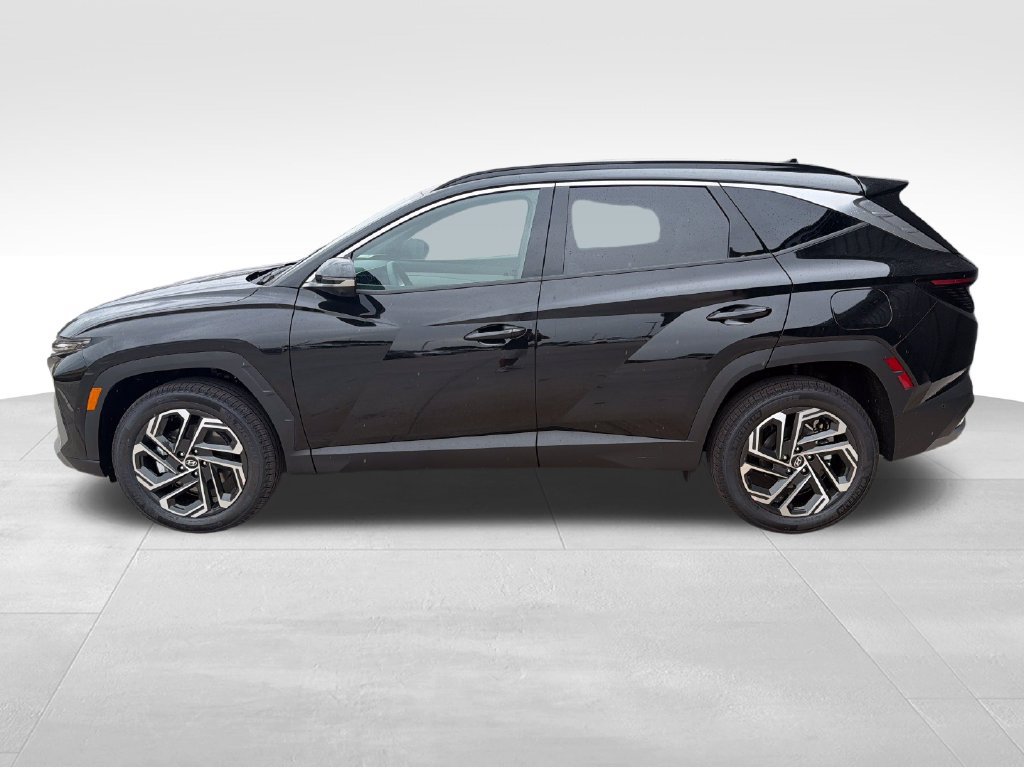 New 2026 Hyundai Tucson Limited AWD/4WD image 2