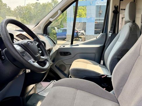 Used 2019 Ford Transit 250 148 High Roof Extended RWD image 15