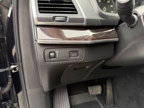 Used 2019 Volvo XC90 T6 Momentum w/ Advanced Package AWD/4WD image 17