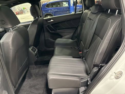 Certified 2023 Volkswagen Tiguan SE R-Line image 25