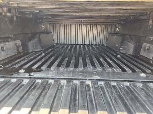 Used 2017 Toyota Tacoma TRD Off-Road w/ Premium & Technology Package image 23