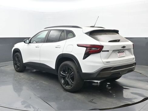 Used 2025 Chevrolet Trax ACTIV w/ Driver Confidence Package image 3