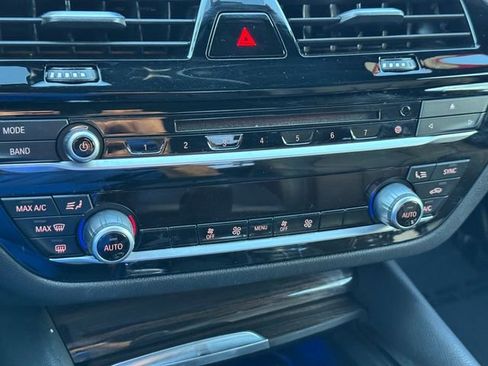 Used 2018 BMW 530i RWD image 17